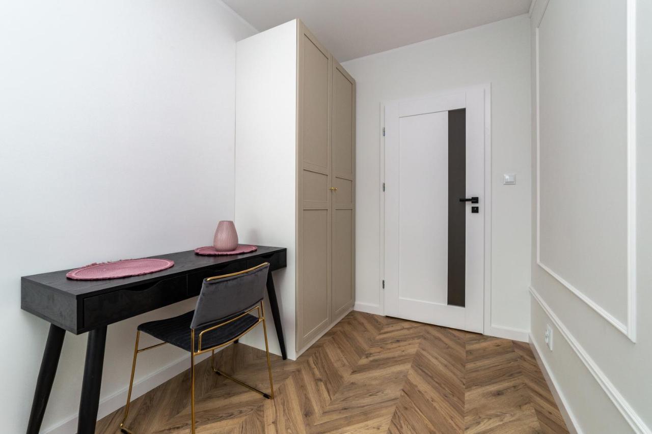Pobookowane Barbary Delux Old Town Apartment Gdańsk Exterior foto